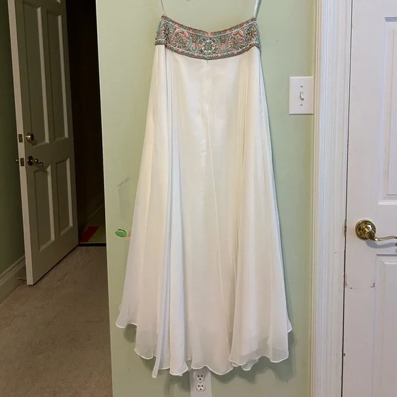 TONY BOWLS TB11670 IVORY | size 4 | two piece beaded lace white prom dress - Picture 8 of 15